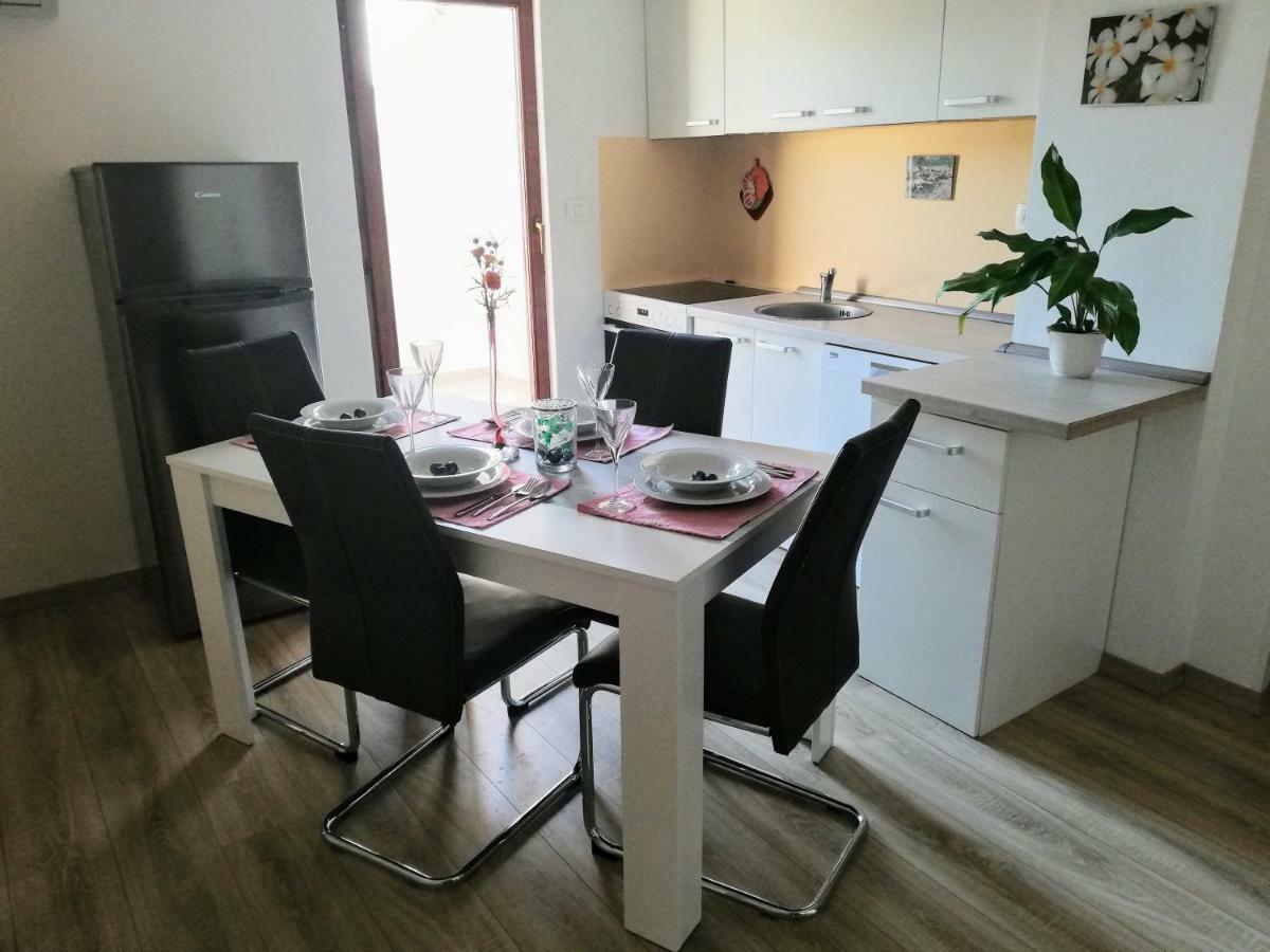 Peaceful View Apartment Koper Exterior photo